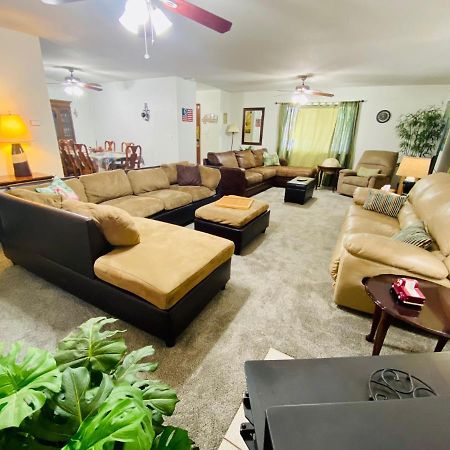 Family Friendly, 3 Bedroom House, With King Bed For Up To 15 - Bbq - Internet - Jet Tub Auburn Kültér fotó