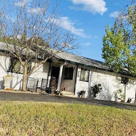 Family Friendly, 3 Bedroom House, With King Bed For Up To 15 - Bbq - Internet - Jet Tub Auburn Kültér fotó