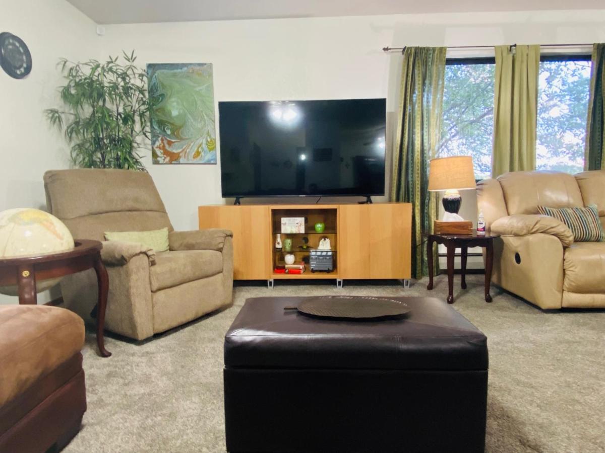 Family Friendly, 3 Bedroom House, With King Bed For Up To 15 - Bbq - Internet - Jet Tub Auburn Kültér fotó