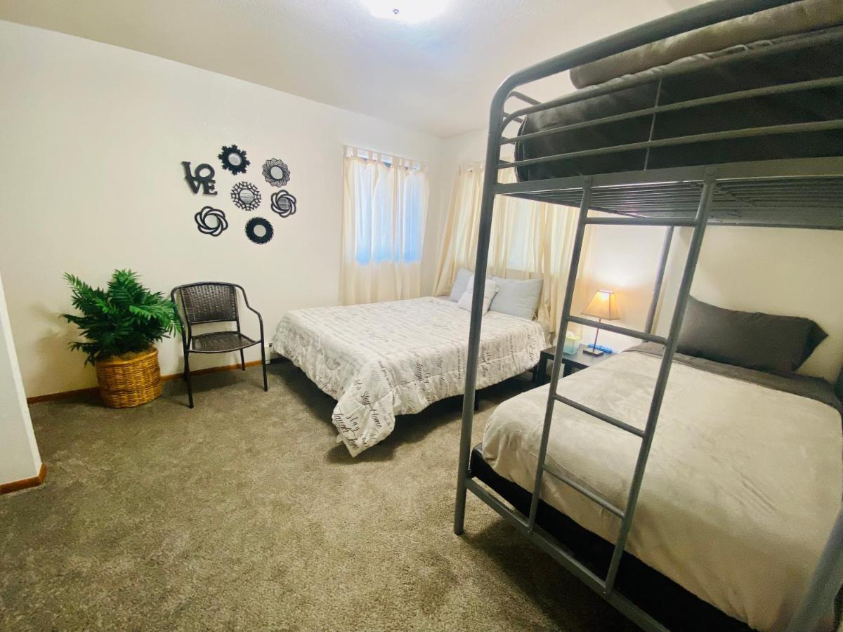 Family Friendly, 3 Bedroom House, With King Bed For Up To 15 - Bbq - Internet - Jet Tub Auburn Kültér fotó